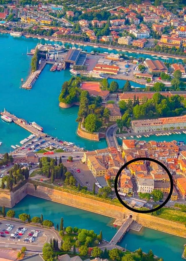 Residenza Porta Brescia Villa Peschiera del Garda Luaran gambar
